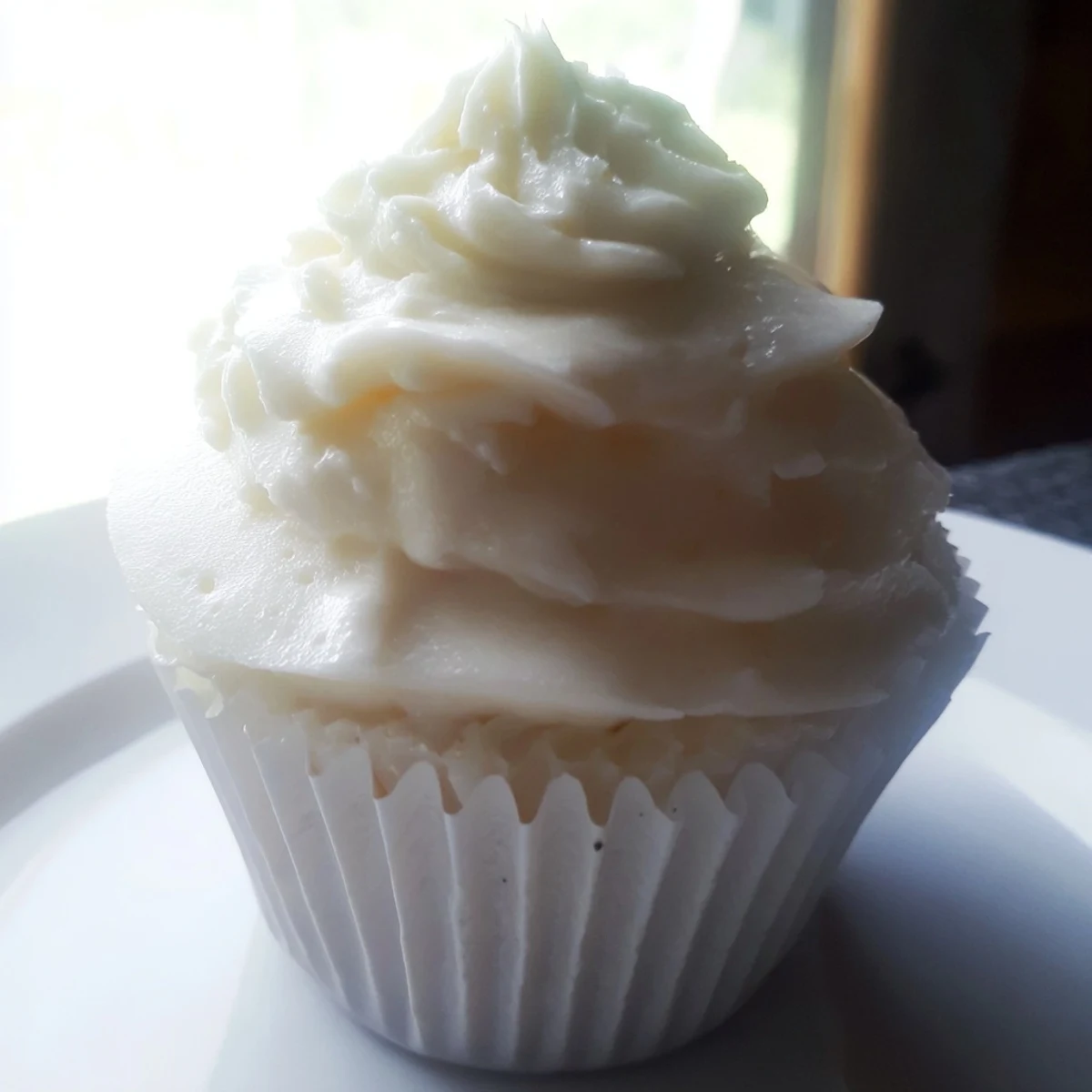 Vanilla Cupcakes Buttercream Frosting
