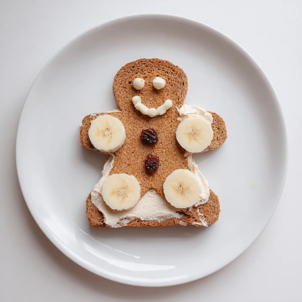 Sweet and playful gingerbread man sandwiches, a kid-friendly treat perfect for a fun lunch.